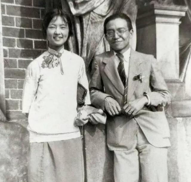 郭沫若坚持拆掉北京古城墙，林徽因反对撂狠话，多年后完全说中