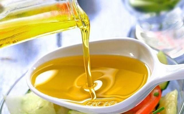 什么油最不健康呢？大豆油吗？医生：这3种“油”，能少吃就少吃