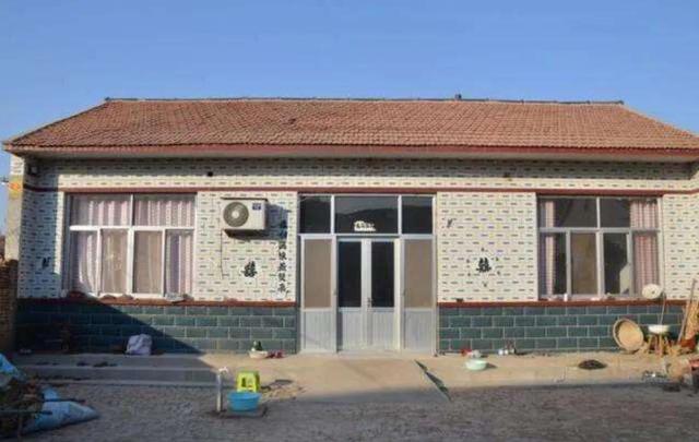 5岁女童心跳停止，医生让见最后一面，救活后才知还有更糟的消息