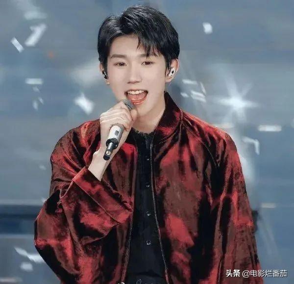 春晚时尚：马凡舒惊艳登场，赵丽颖俏皮，邓超被喊话代言海澜之家