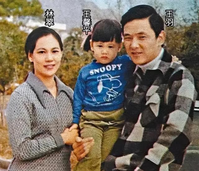 4月伊始，娱圈有人互撕，有人生子，更有人去世，喜怒哀乐全都有