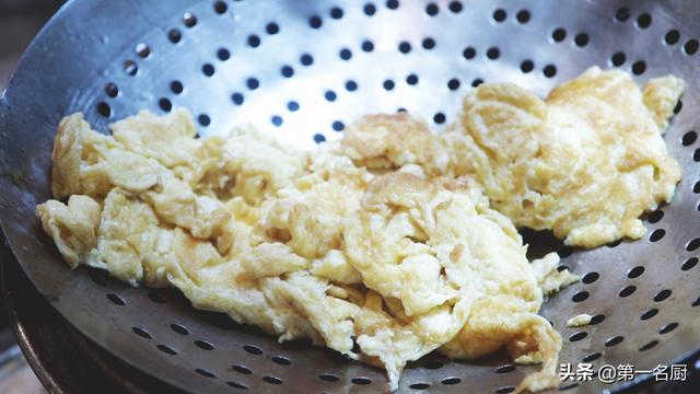 春天干燥易上火，建议多吃8种降火食物，做法简单营养，特别好吃