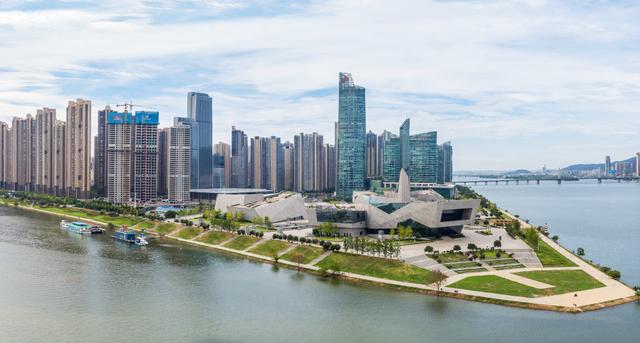 严控省会城市扩容！湖南、江西的“强省会”，生不逢时吗？