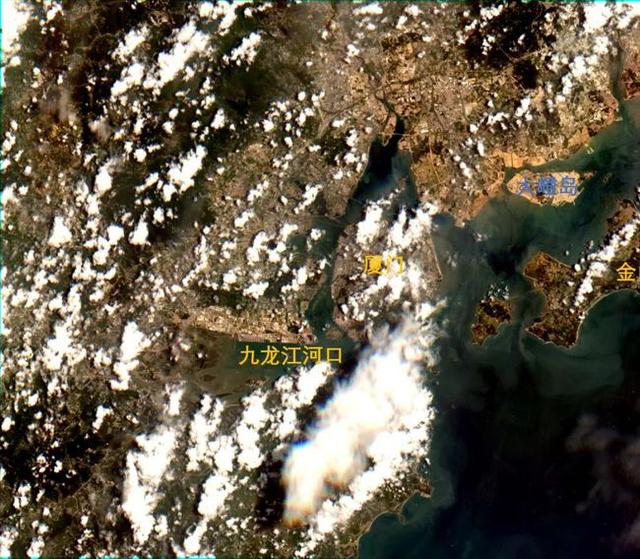 卫星揭示俄乌战局！美卫星拍下清晰彩图，中国的灰度图技不如人？
