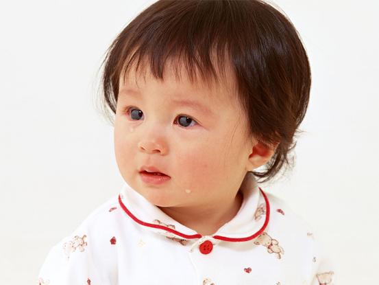 孩子问「为什么人一哭，鼻涕也会跟着流出来」，我该怎么回答？