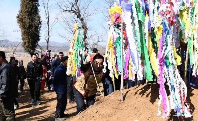 辽宁腰站村：村民都是皇室后裔