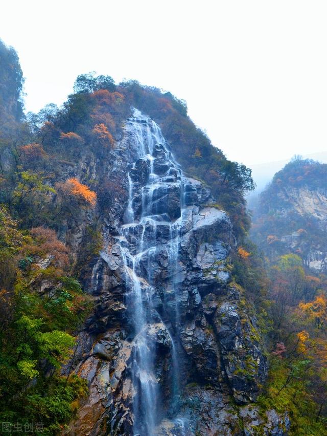 《适合七八月旅行的８座小城，景美人少既凉快又好玩，选一个出发吧》