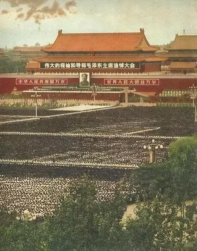 76年主席逝世，汪东兴看三遍悼词后提出一条意见，华国锋：我赞成