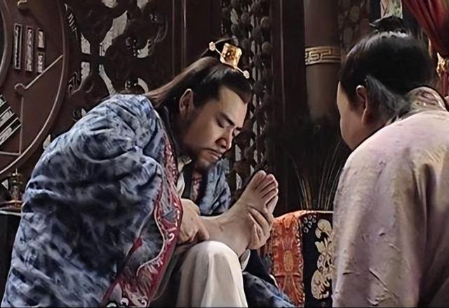 ����Ŀ��װ���Ӿ����а�ǰʮ��(�ڱ���õ�10����װ���������������ۡ���ף�������񡷵�3)