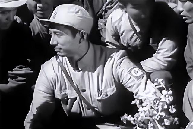 真实的“铁道游击队”：大队长31岁英年早逝，政委88年授中将
