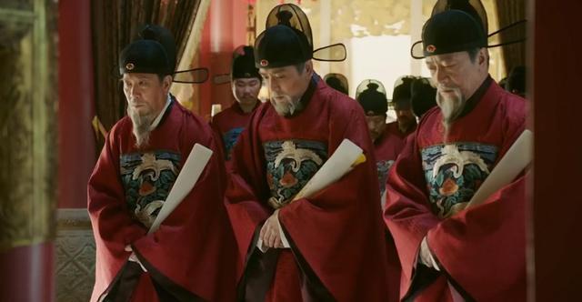 明太祖朱元璋清洗开国功臣的两个原因：功臣政治和继承人问题