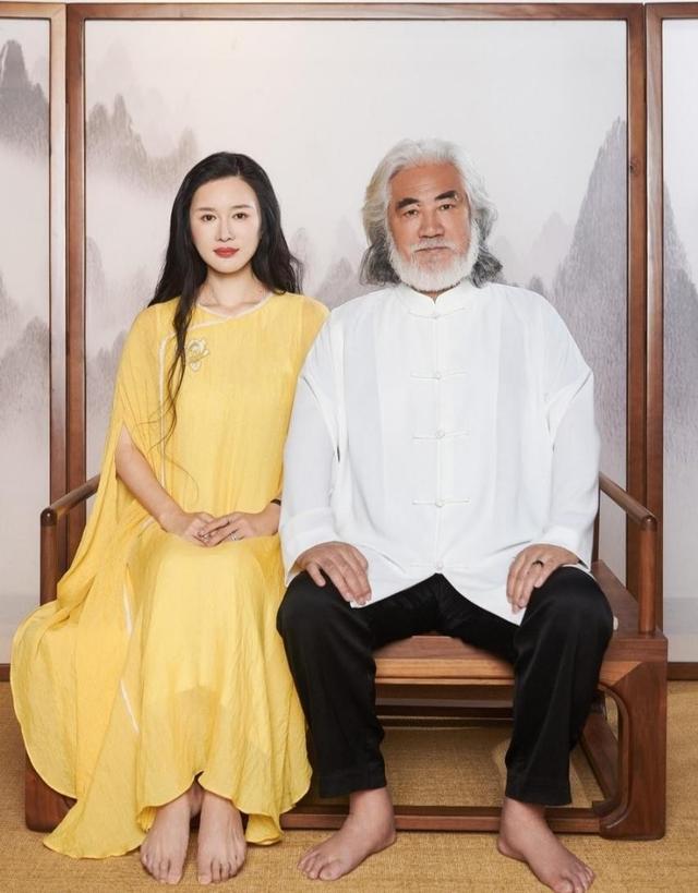 张纪中妻子杜星霖分享日常生活(杜星霖个人资料照片)-捌号楼