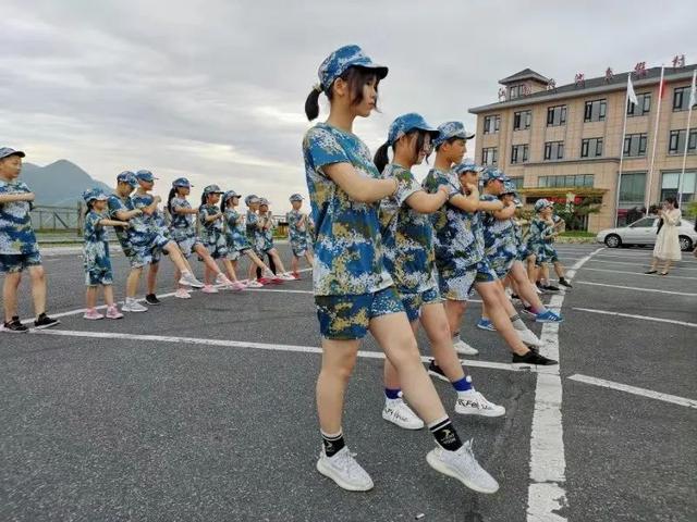 问题少年心理成长军事化管理学校(管理问题少年的学校)(图14)