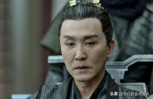 “假冻龄男神”被揭穿，脸肿、僵硬、笑不出来，钟汉良尤其明显