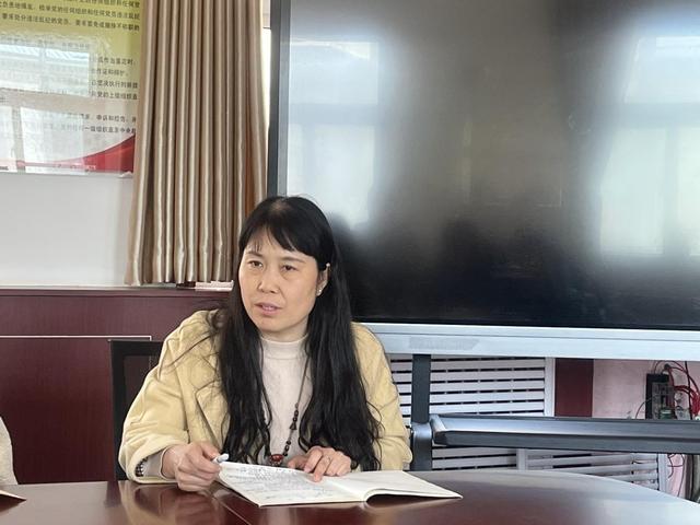 历经磨练 不负芳华——磁钟乡中心学校语数优质课赛讲活动