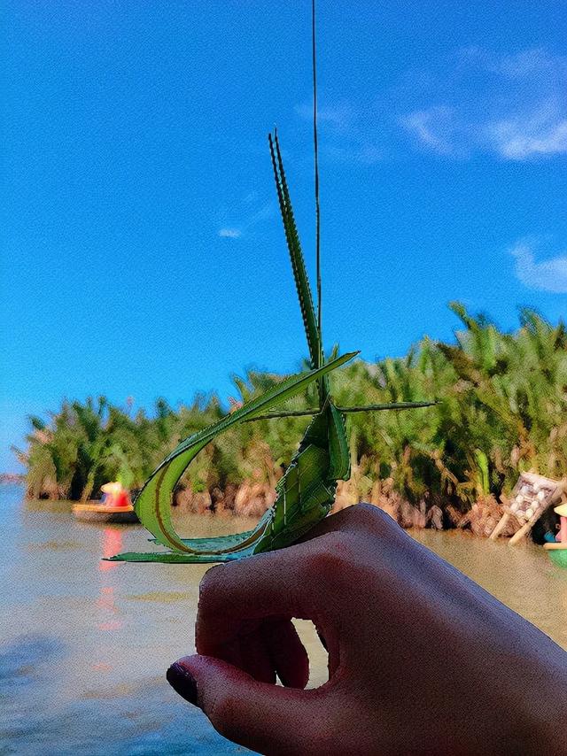 奇妙的世界：霧氣中若隱若現的悉尼歌劇院，風帆呈現出別樣的美感