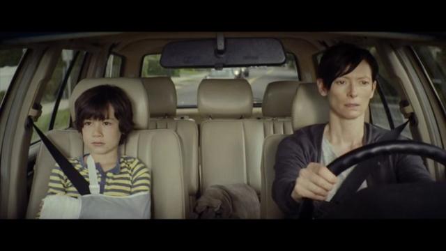 《凯文怎么了》一个好好的孩子为什么残忍的杀害了同学