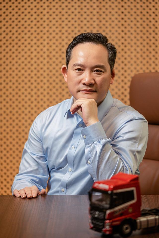 江山EV550火了！在电动汽车百人会论坛引关注