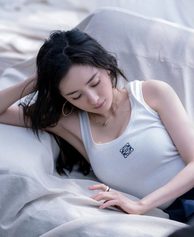 杨幂最好看的照片(杨幂最好看的照片高清)