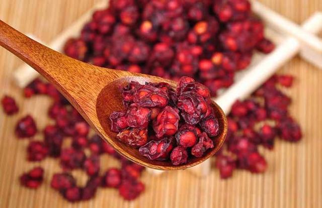 补肝益肾、生津止渴 解读中药山茱萸，阴阳双补