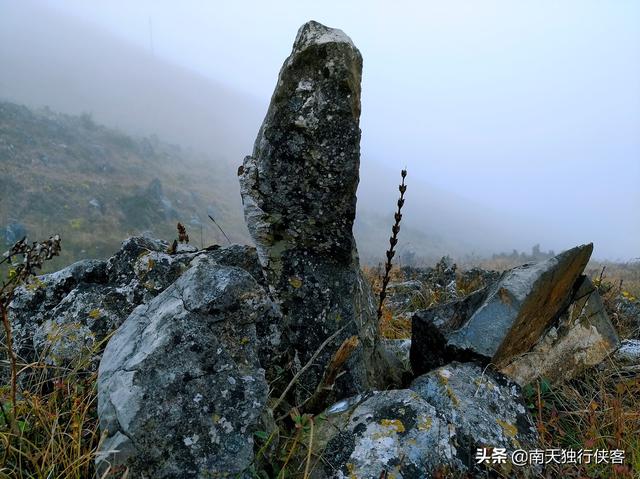 攀登昆明的昆侖山-梁王山，可遠觀滇池、撫仙湖、陽宗海、星雲湖