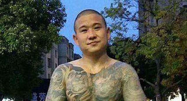 昆山反杀案后续：“龙哥”供职的典当铺被转租，反杀者生活平静