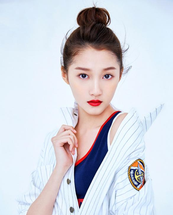 不觉得关晓彤好看（关晓彤好看的照片）