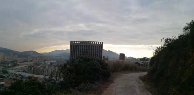 雲彩下的山城系列（三）