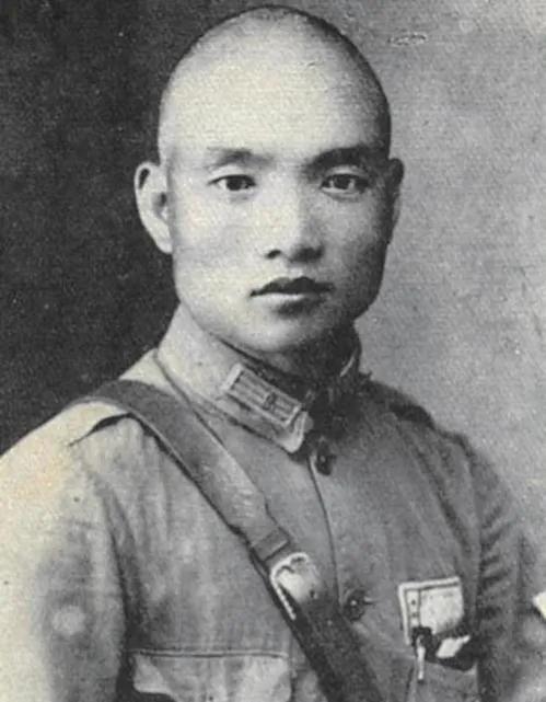 1947年，一位国军司令来到陕北，毛主席说：你给彭德怀当副司令吧