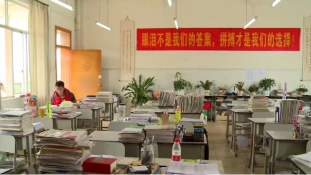 2009年高三，2021年高十五，12年复读的高考钉子户 他为何如此执着