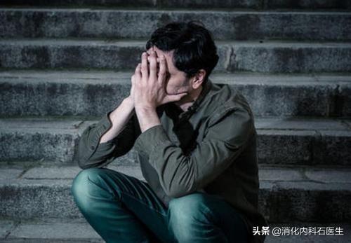 男子头痛、突眼，治疗30天后死亡，医生：能让人皮肤变绿的瘤子