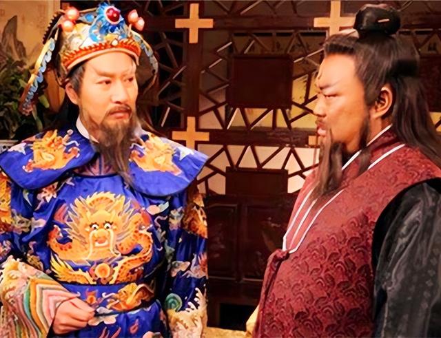 包拯出殡，21口棺材从城门同时抬出，盗墓贼从此定下了一条规矩