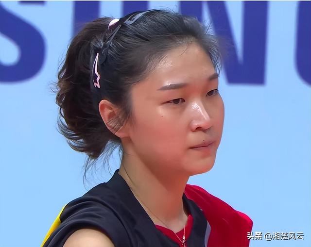 她曾是中国女排主力，甜美小可爱，表现不佳遭网暴，恐难回国家队