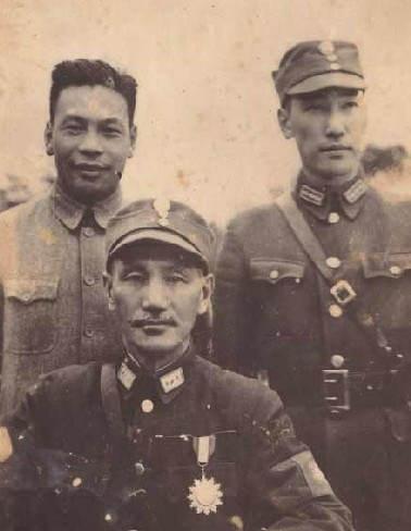 49年毛人凤列出暗杀名单，蒋介石亲笔添上三人：你还有菩萨心肠？