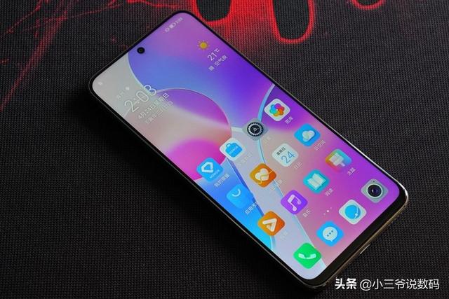 荣耀Play6T Pro：千元高颜值，畅快大玩家