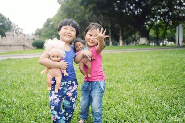 什么时候孩子才会跟小伙伴一起玩？