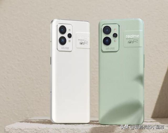 从3399跌至2099元，12GB+256GB+120Hz，5nm芯片旗舰手机加速退场