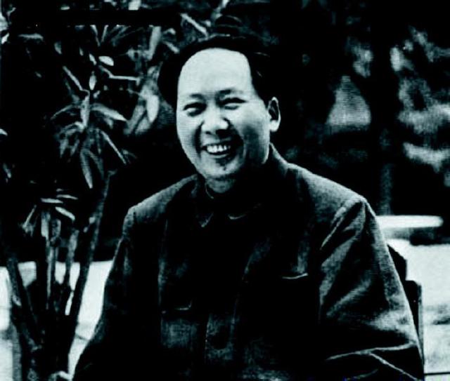 1950年陶峙岳回京，毛主席请他吃饭：我毛泽东的饭与蒋介石比如何