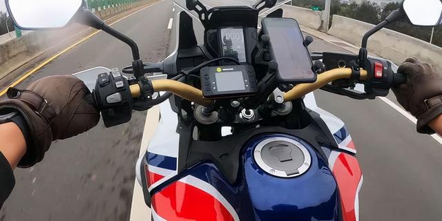 拍过这种照片后，我的3台iPhone都废了