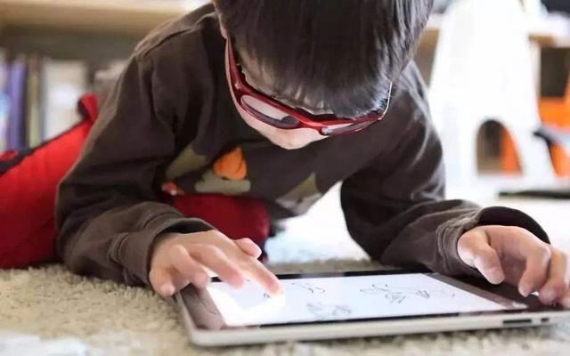 高一孩子想休学怎么办(高一孩子休学三个月)