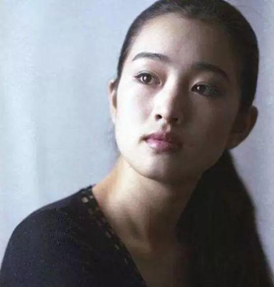 知名女星巩俐：被张艺谋拒婚后，婚姻状况如何了？
