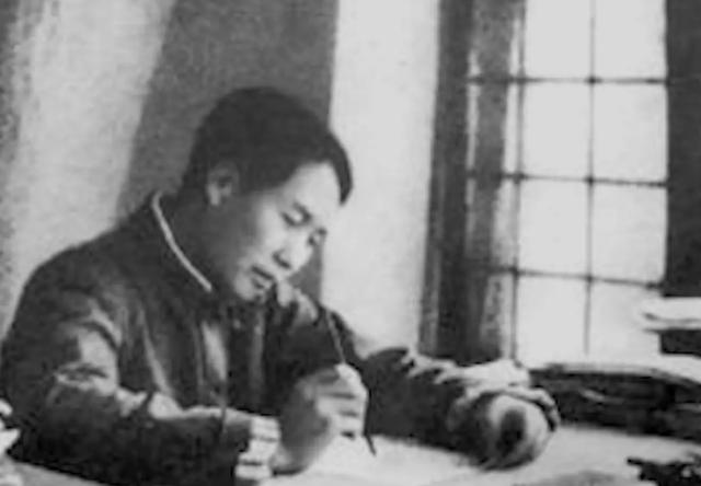 1945年，毛泽民女儿看望伯伯时提出一请求，毛主席：我支持