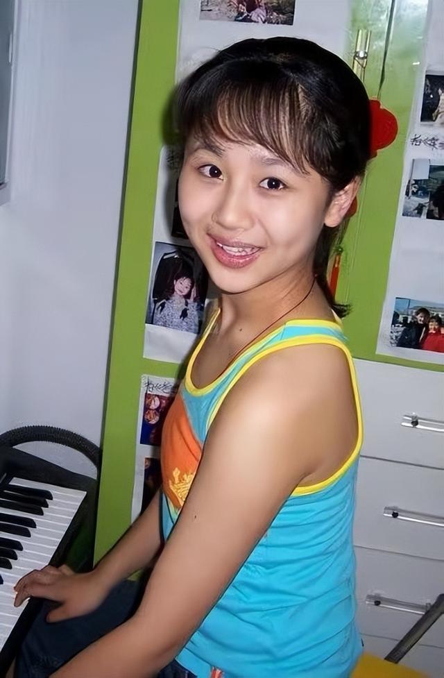 导演见状,立即就把杨紫改定为《女生日记》的女一号,只见杨紫又是b1走