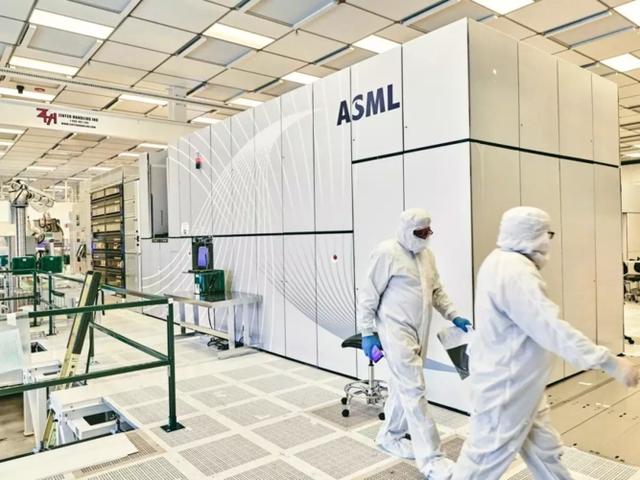为什么只有荷兰能制造最先进的光刻机，而美国不行？