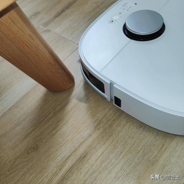 能扫，能拖，还能自动洗抹布，美的智能扫拖机器人 W11使用体验
