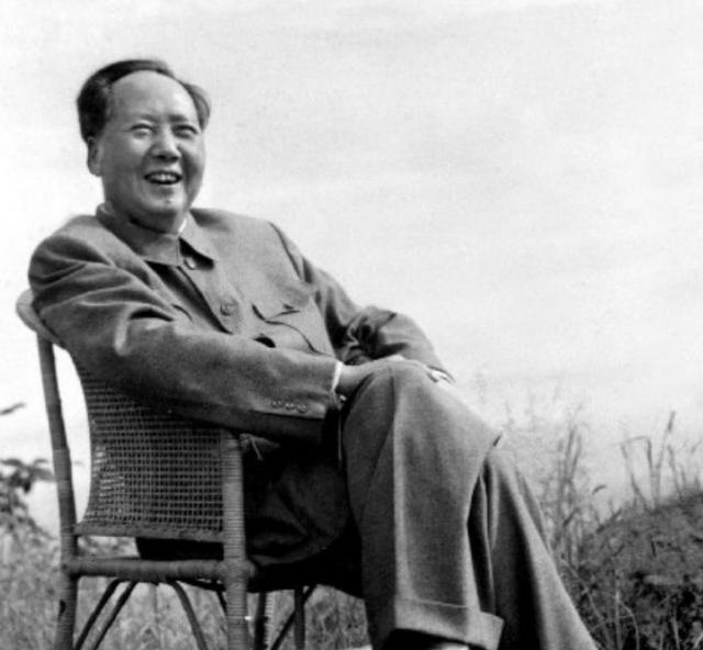 78年王近山逝世，骨灰安置于南京，两年后邓小平下达一道特殊命令