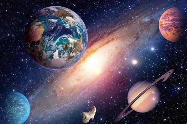 在2200光年外回望地球，我们能否看见，地球上曾出现的秦汉盛世？