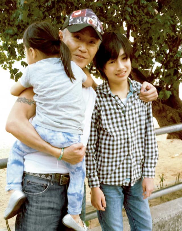 儿子要移民国外周启生为儿子将举家移居美国声称周启生第一任老婆照片