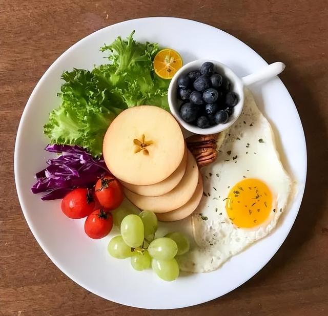 糖尿病人不要碰这几类食物，血糖就好控制了