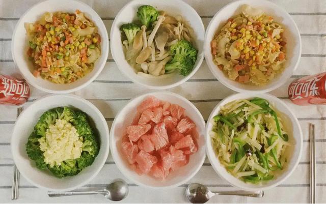 “吃得少，活得久”？饭量越小，衰老速度越慢？听听医生怎么说